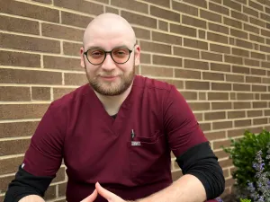 Isaac - Dental assistant